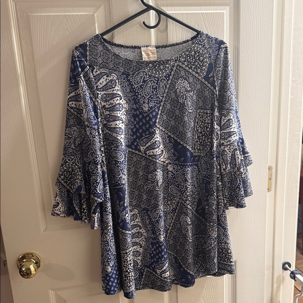 Navy Paisley Ruffle Sleeve Tunic Top - Picture 2 of 2